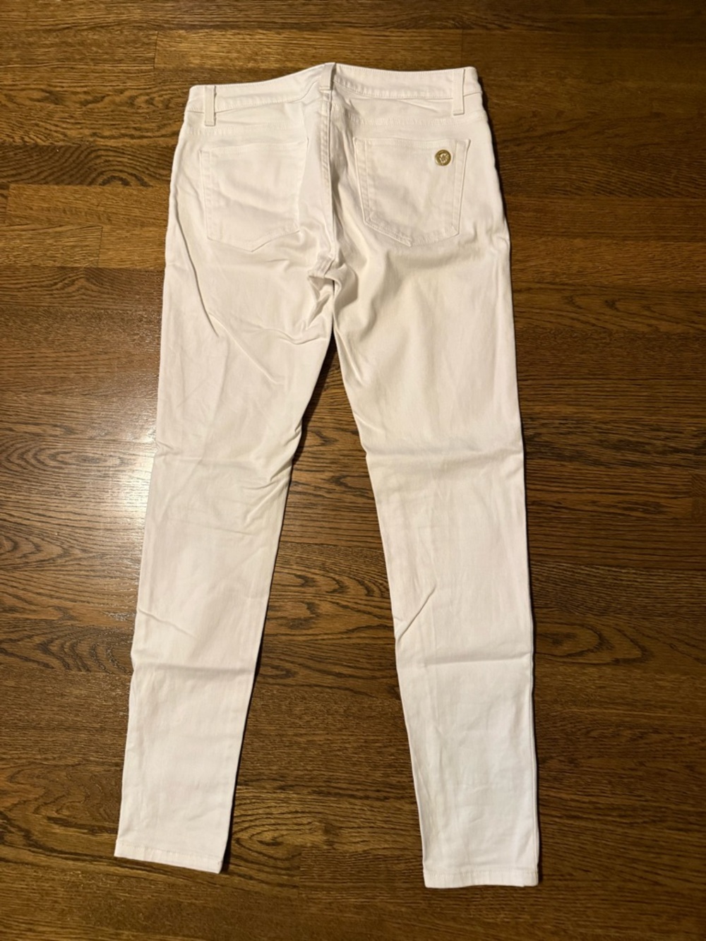 Michael Kors White Skinny Jeans with Gold Logo Detail - Picture 4 of 6